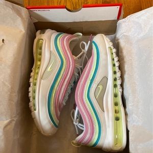 Women’s Nike Airmax 97